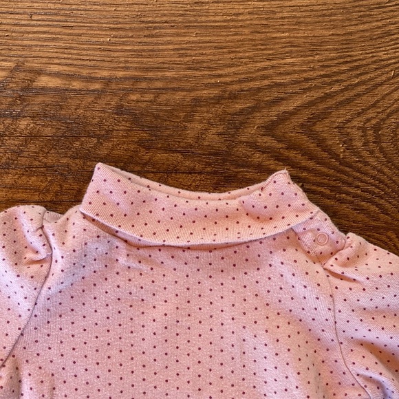 GAP 6-12m Pink Corduroy Overalls and Turtleneck - Picture 5 of 6